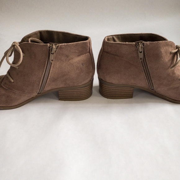Tan suede Booties - Picture 3 of 5